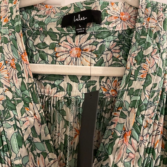 NEW Lulus Green Floral Long Sleeve Dress | Size L | NWT - Picture 3 of 9